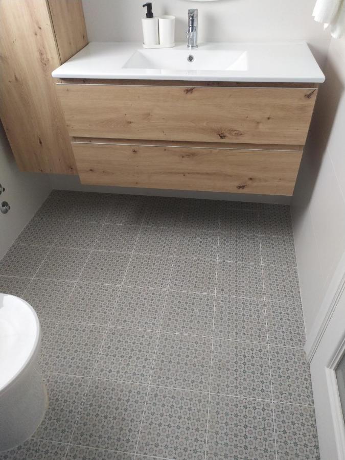 Atico 22 - Centrico, Aire Acondicionado Y Parking Appartement Vilagarcia de Arousa Buitenkant foto