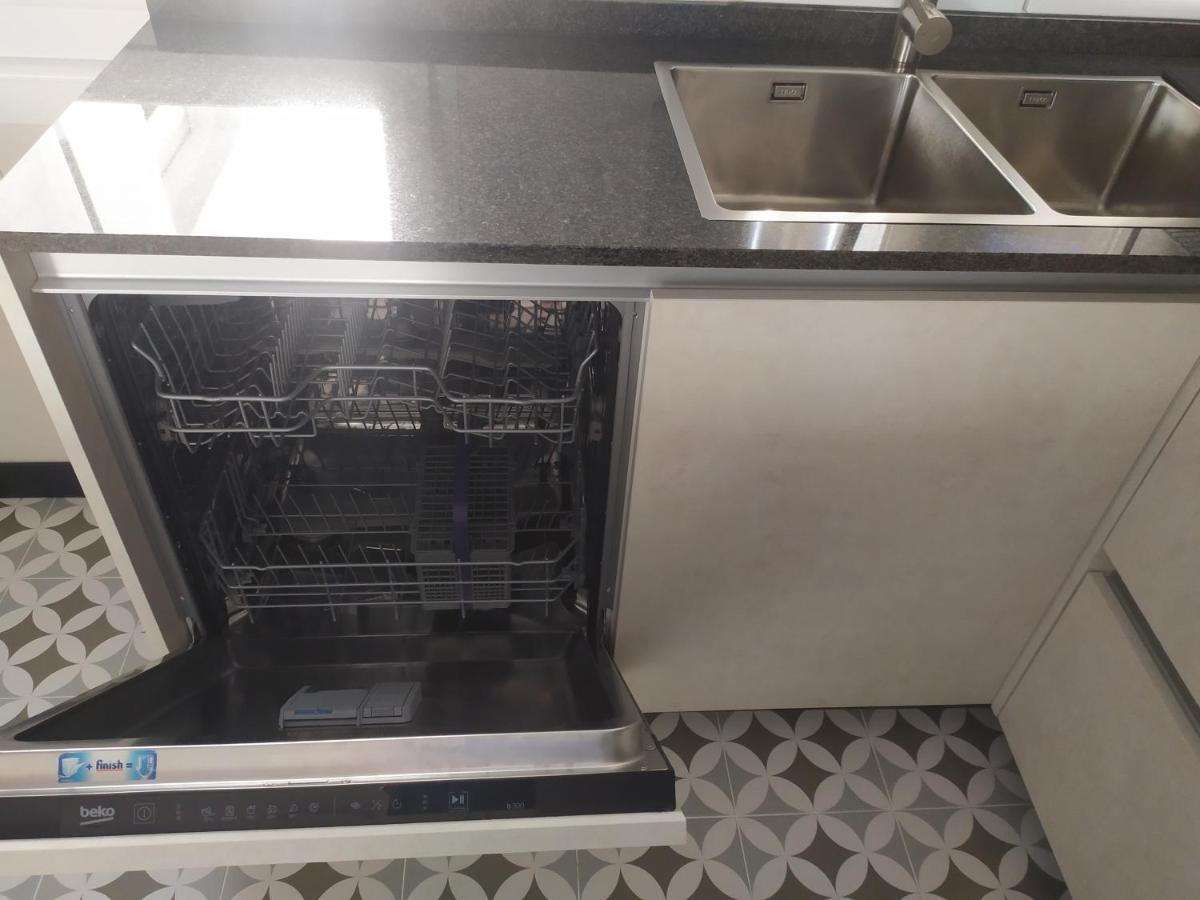 Atico 22 - Centrico, Aire Acondicionado Y Parking Appartement Vilagarcia de Arousa Buitenkant foto
