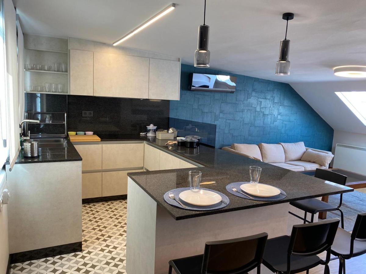 Atico 22 - Centrico, Aire Acondicionado Y Parking Appartement Vilagarcia de Arousa Buitenkant foto